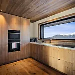 Luxueux Neuf Avec 4 Suites, Et Services A 1850 - Fr-1-830-5 *